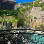 Le Patio De 3*