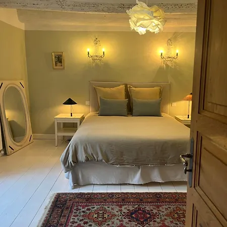 Le Patio De Maison d'hôtes Collias